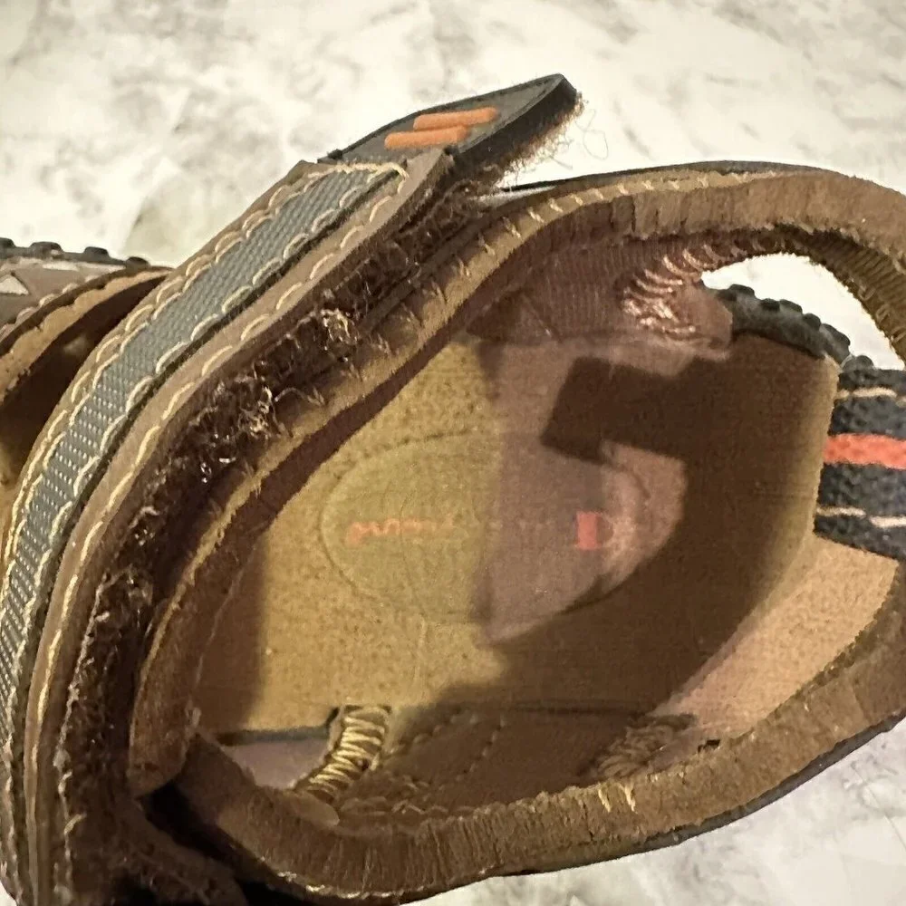 Champion boys brown